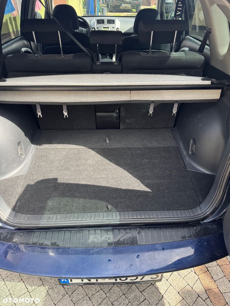 Toyota RAV4 2.2 D-4D 4x4 Sol - 8