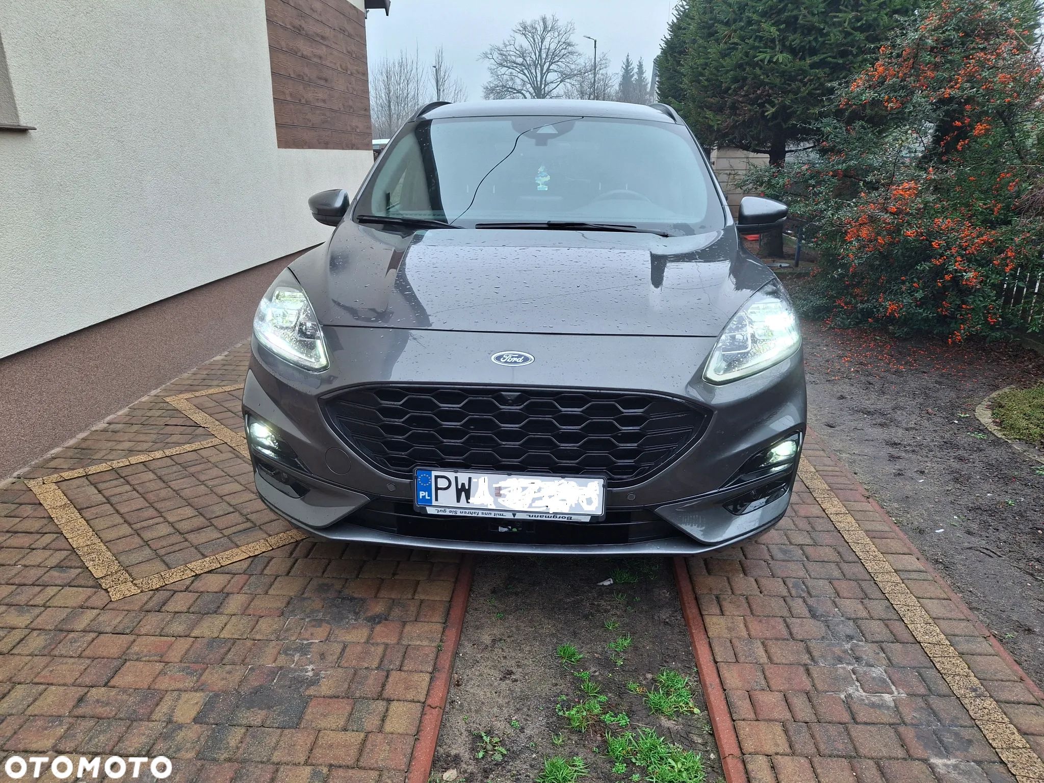 Ford Kuga 1.5 EcoBoost ST-LINE X - 1
