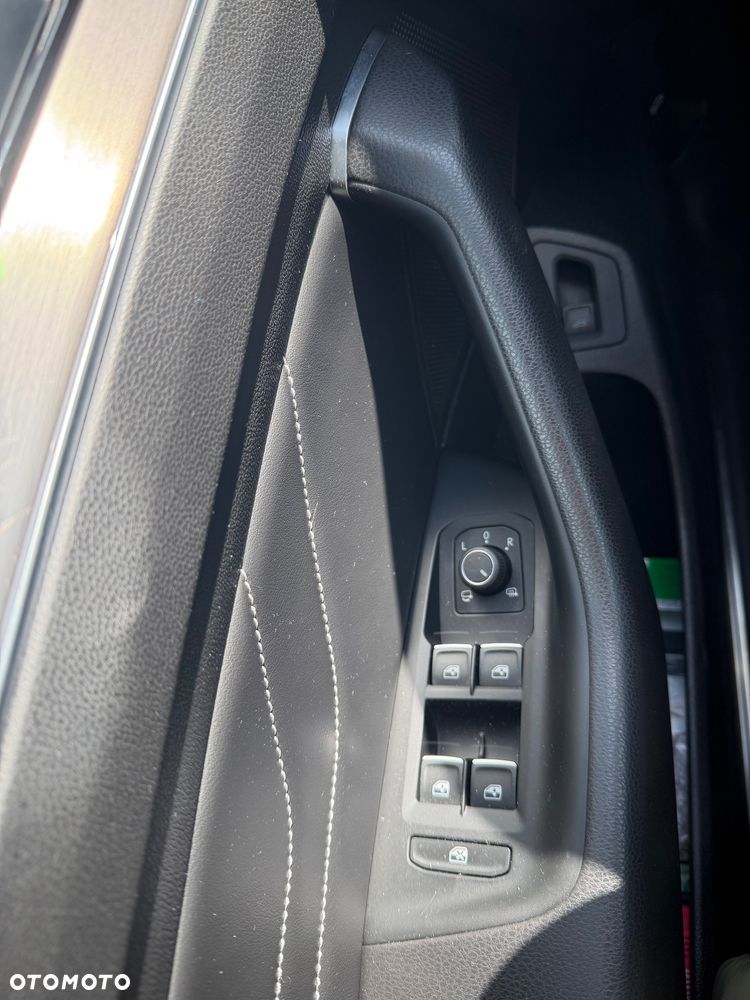 Volkswagen Passat 2.0 TDI BMT SCR 4Mot Highline DSG7 - 14