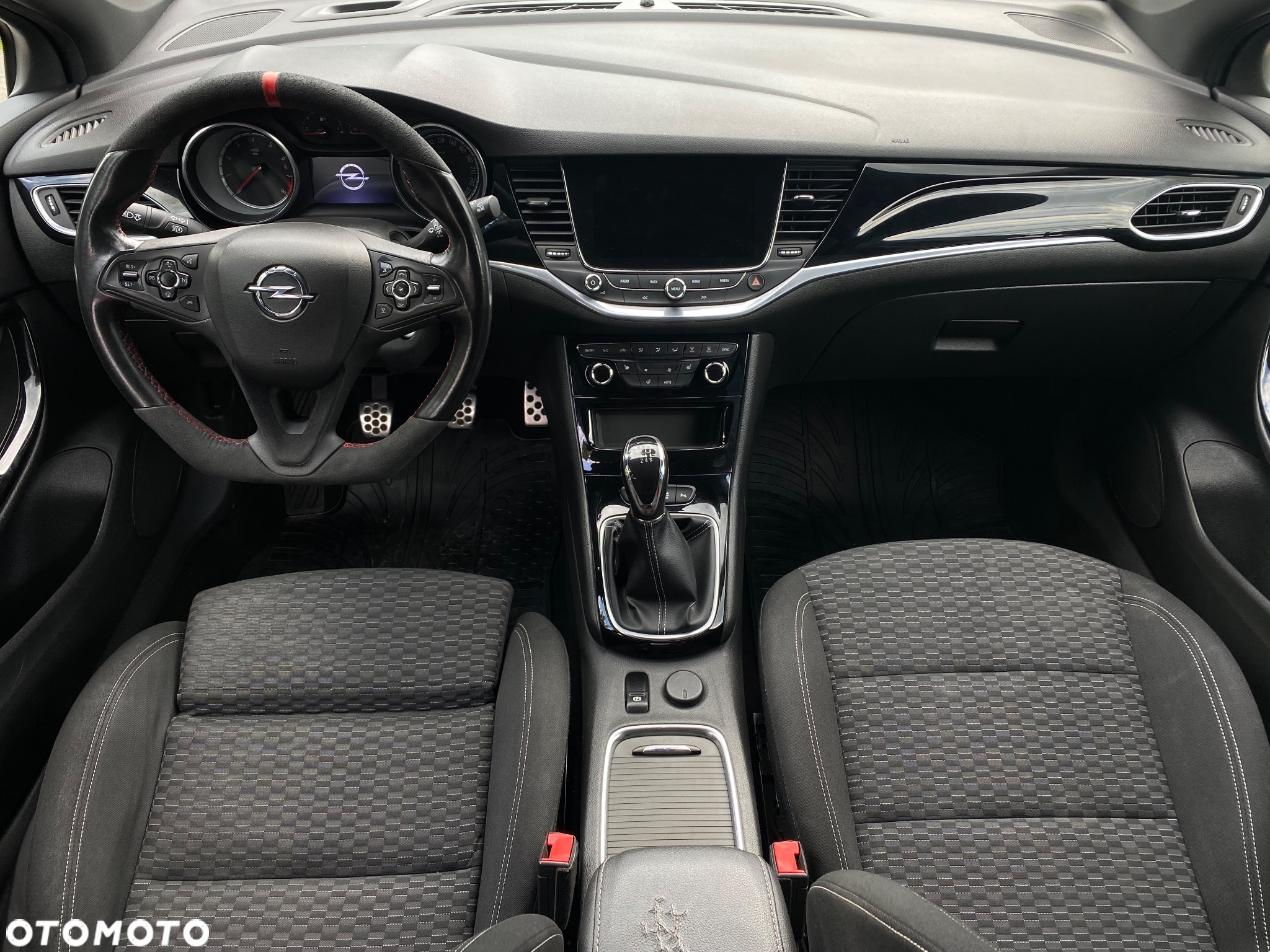 Opel Astra 1.4 Turbo Edition - 27