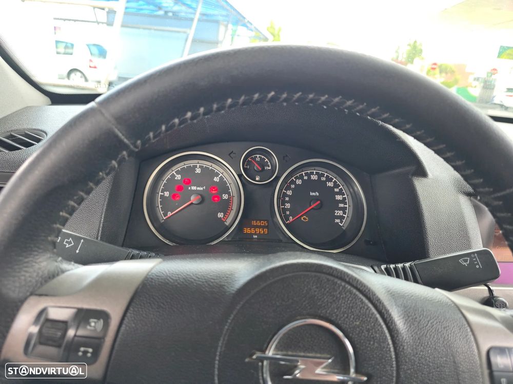 Opel Astra 1.7 CDTI Elegance - 12
