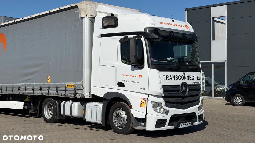 Mercedes-Benz Actros - 2