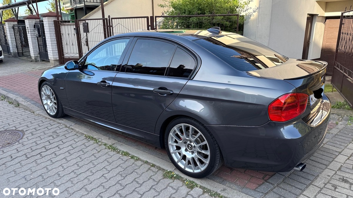 BMW Seria 3 320si - 8