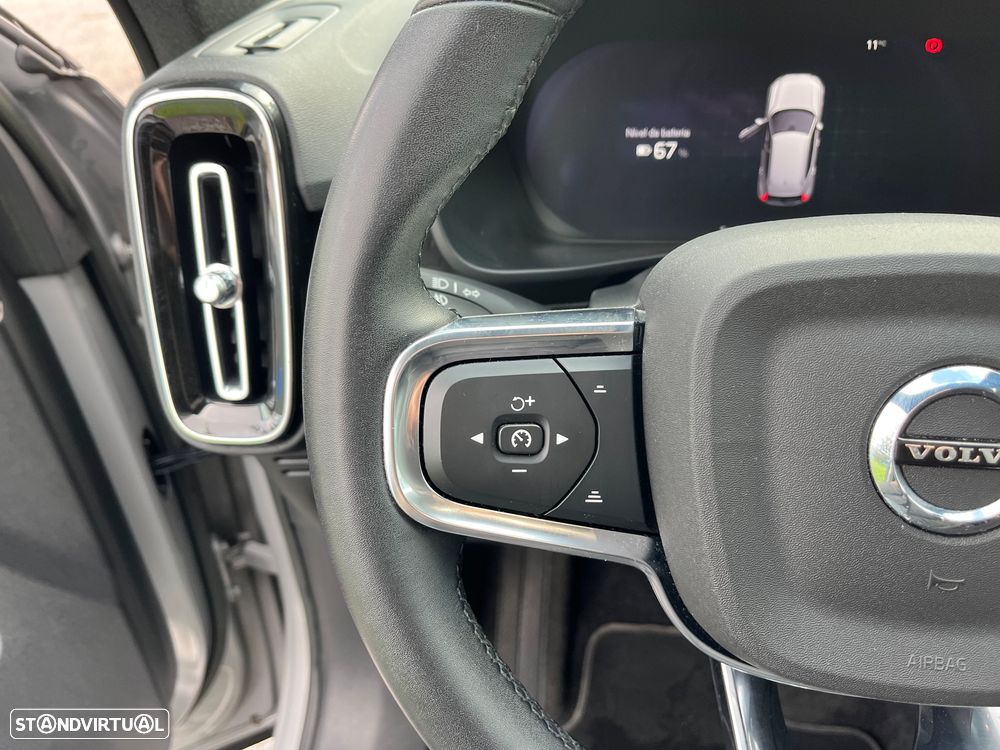 Volvo XC 40 Recharge Core - 29