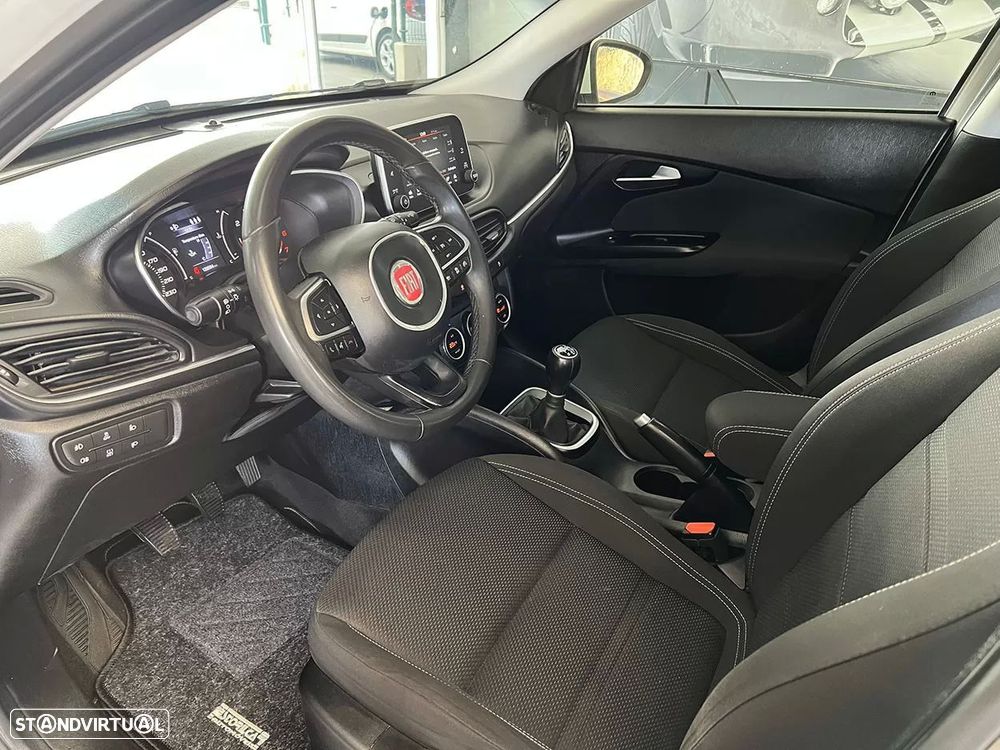 Fiat Tipo Station Wagon 1.3 M-Jet Lounge - 6