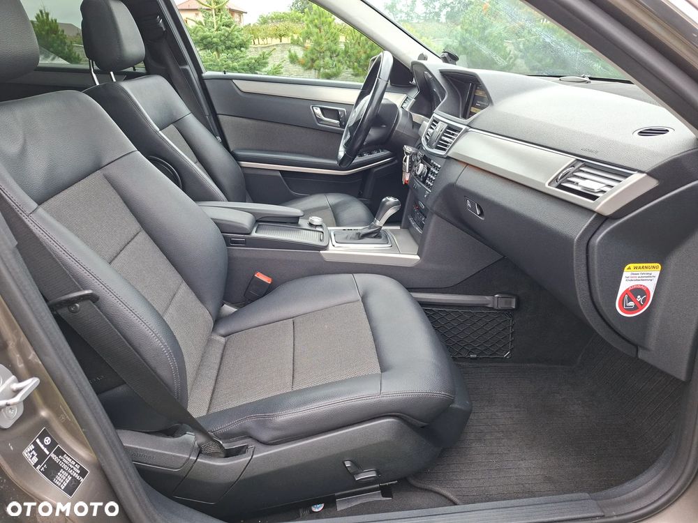 Mercedes-Benz Klasa E 250 T CDI DPF BlueEFFICIENCY Automatik Avantgarde - 21