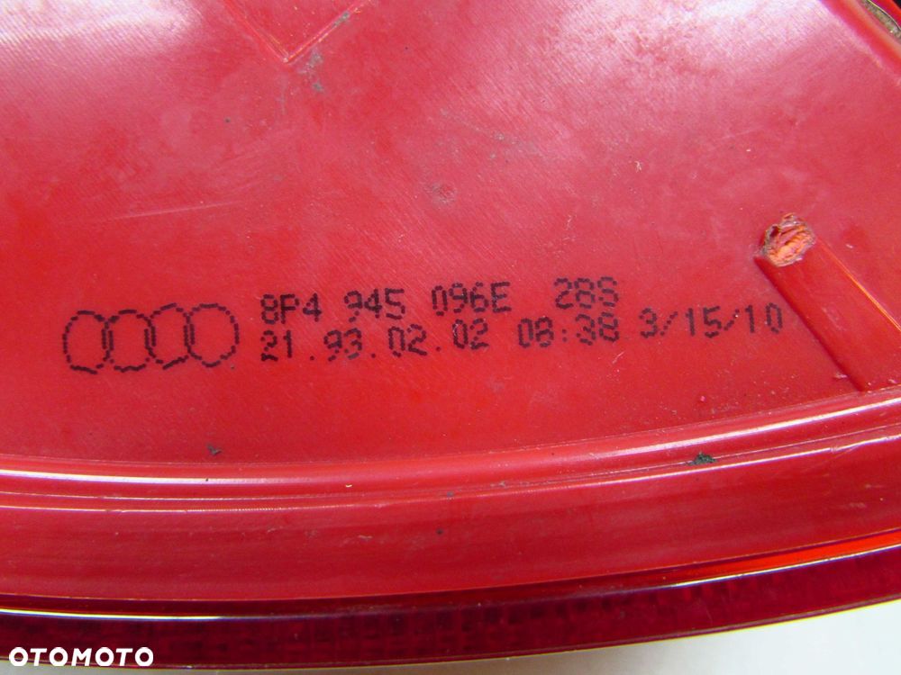 AUDI A3 8P LIFT HB 5D 08-12 LAMPA TYL PRAWA 8P4945096E - 7