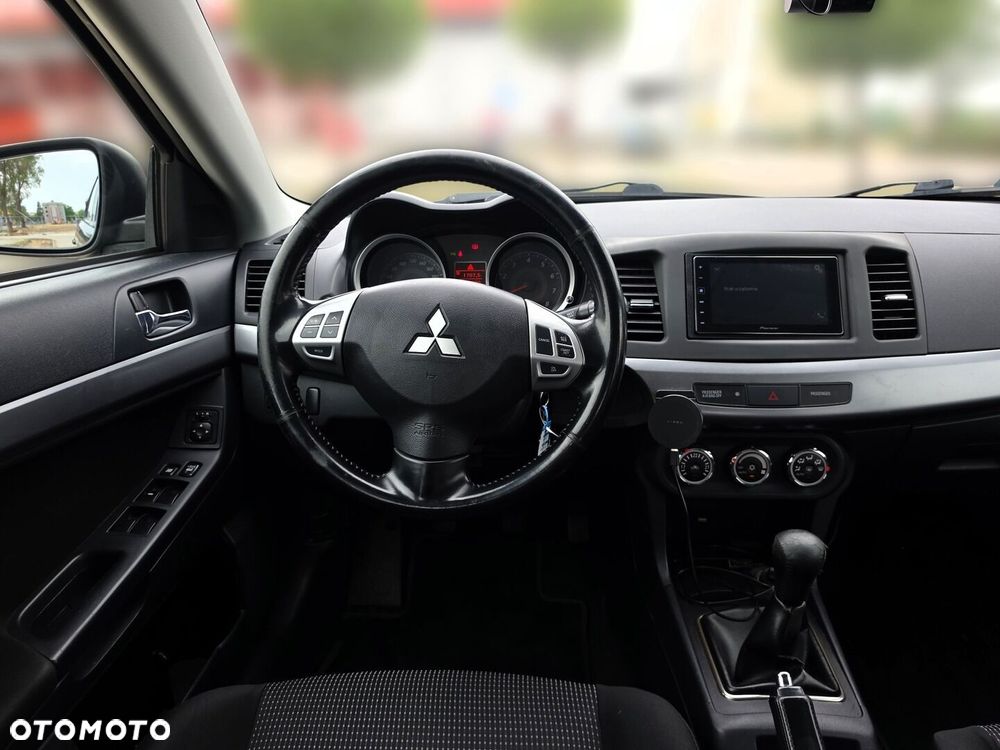 Mitsubishi Lancer 1.8 Inform - 13