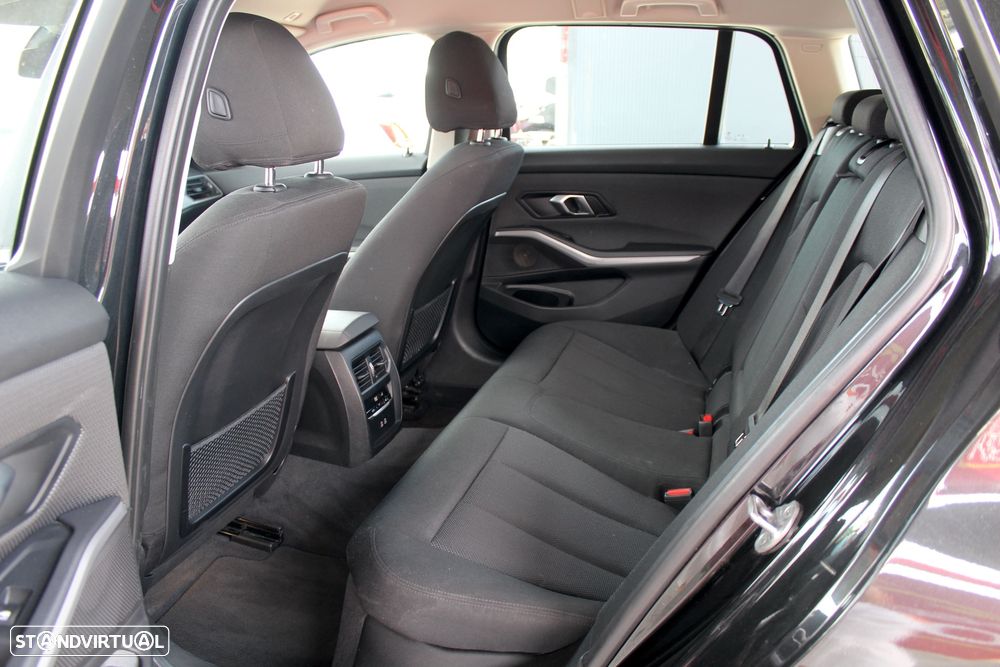BMW 318 d Aut. M Sport - 9
