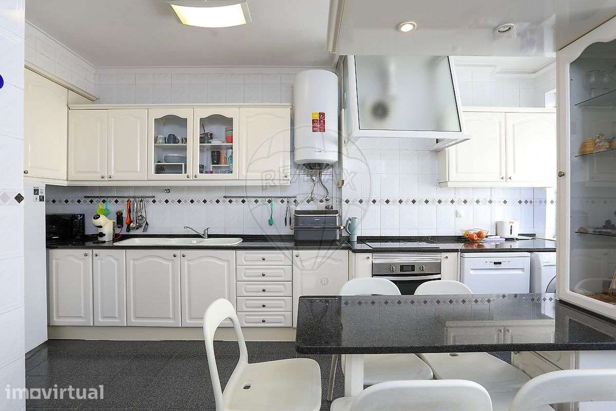 Apartamento T4 para venda - Grande imagem: 3/27