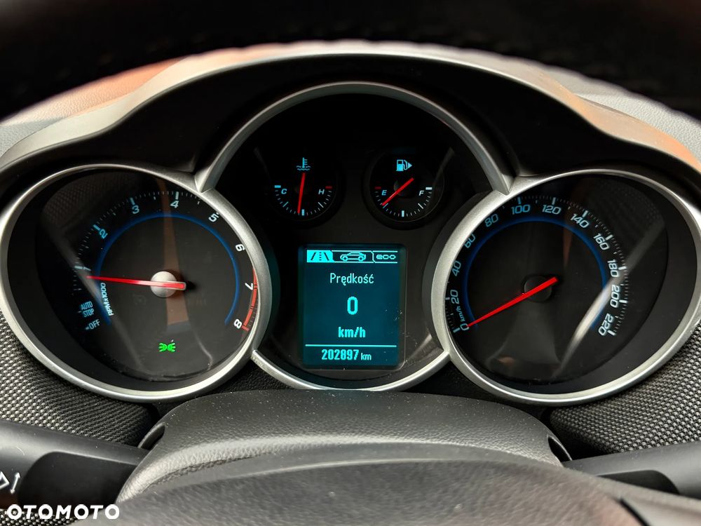 Chevrolet Cruze 1.4 T LT - 12