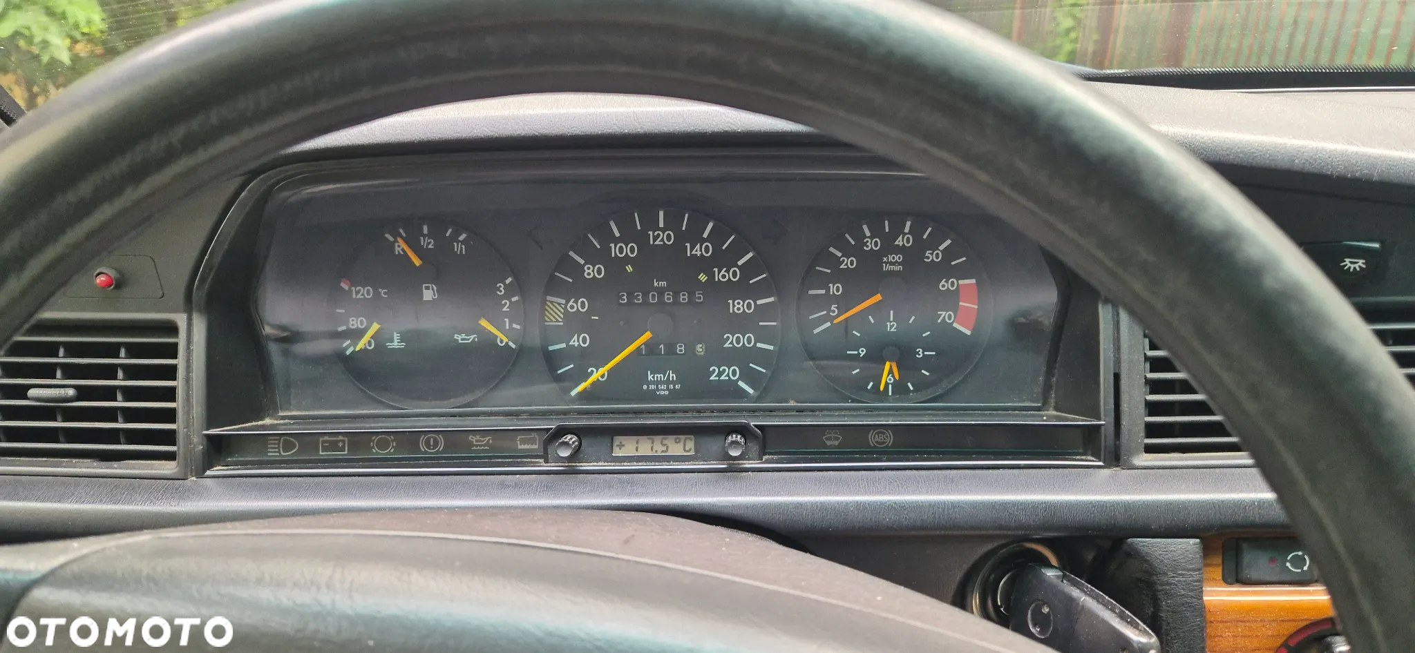 Mercedes-Benz W201 (190) - 6
