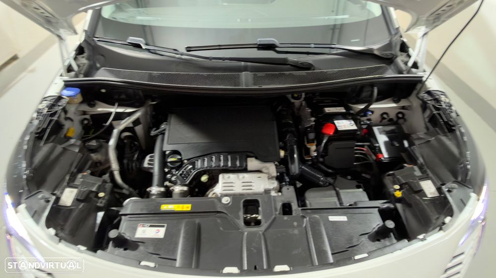 Peugeot 3008 1.2 PureTech Allure - 34