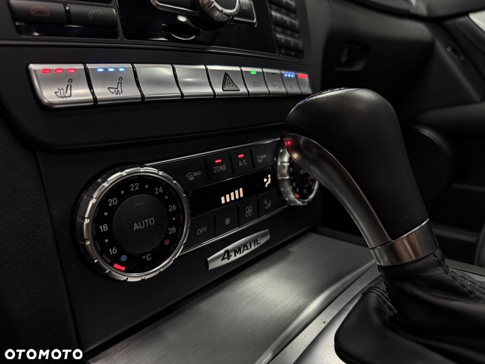 Mercedes-Benz Klasa C 350 (BlueEFFICIENCY) 7G-TRONIC Avantgarde - 13