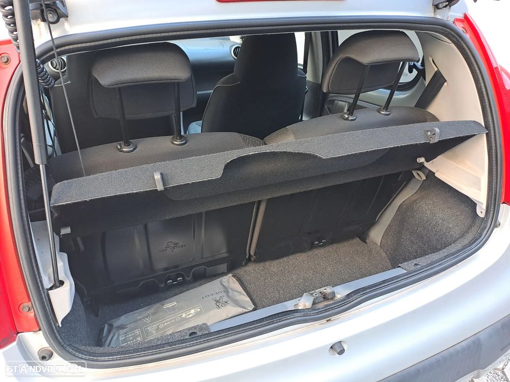 Peugeot 107 1.0 Black&Silver - 9