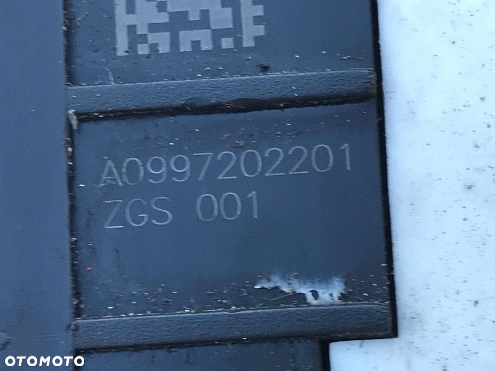 MERCEDES cla zamek drzwi A0997305600 A 0997202201 - 2