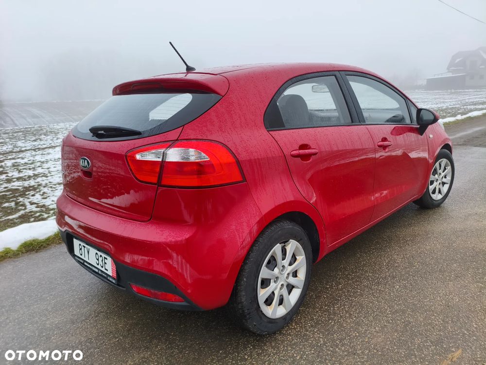 Kia Rio 1.2 Attract - 4