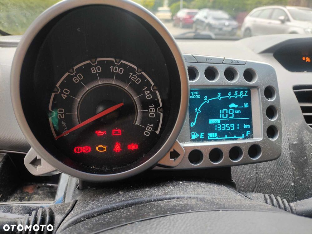 Chevrolet Spark - 5