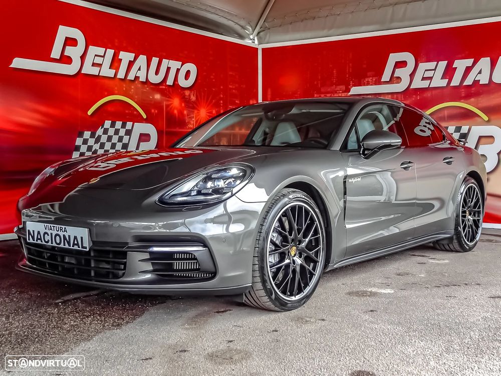 Porsche Panamera 4 E-Hybrid - 1