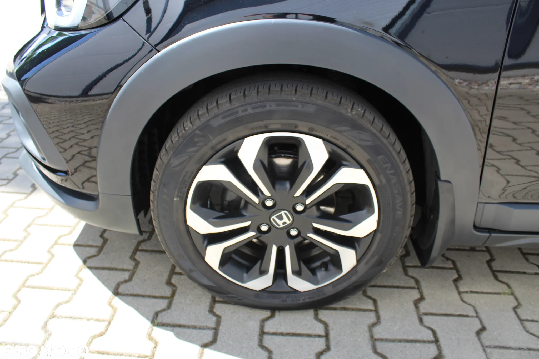 Honda Jazz 1.5 i-MMD Executive Crosstar (Czarny Dach) - 10