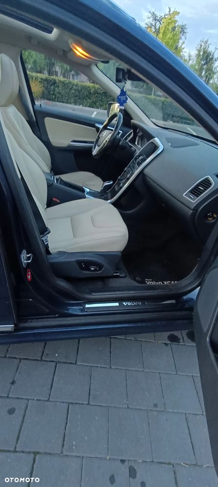 Volvo XC 60 D4 Drive-E Summum - 10