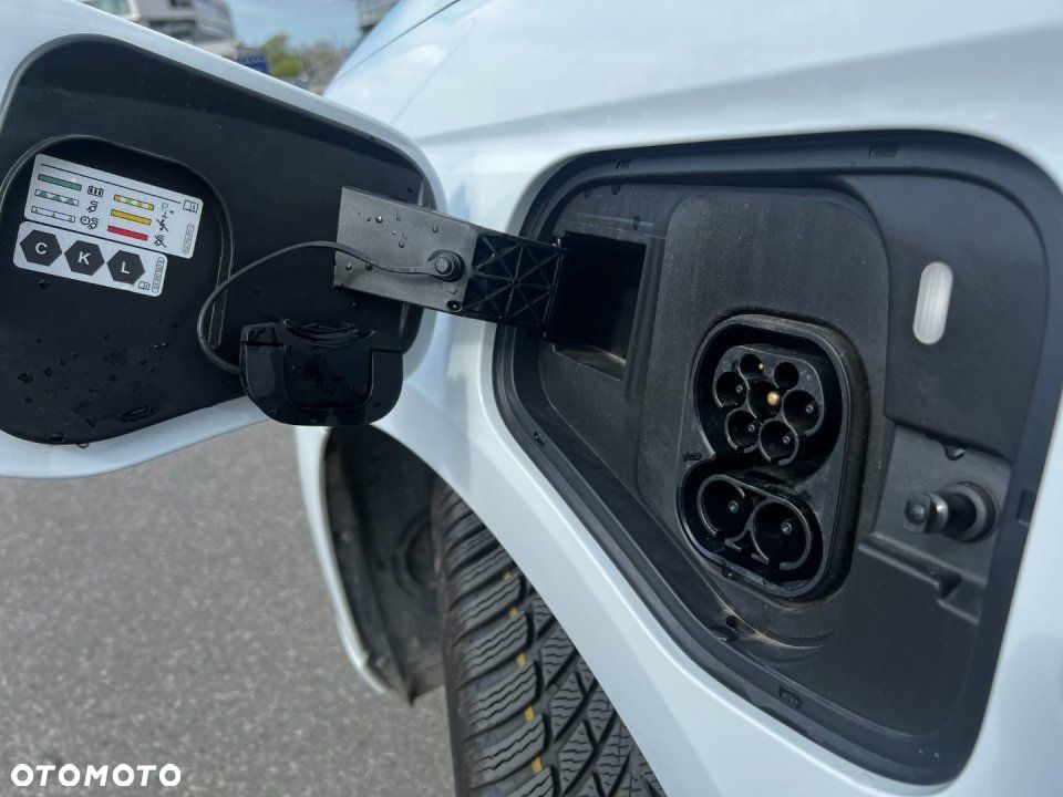 Ford Transit Connect - 8