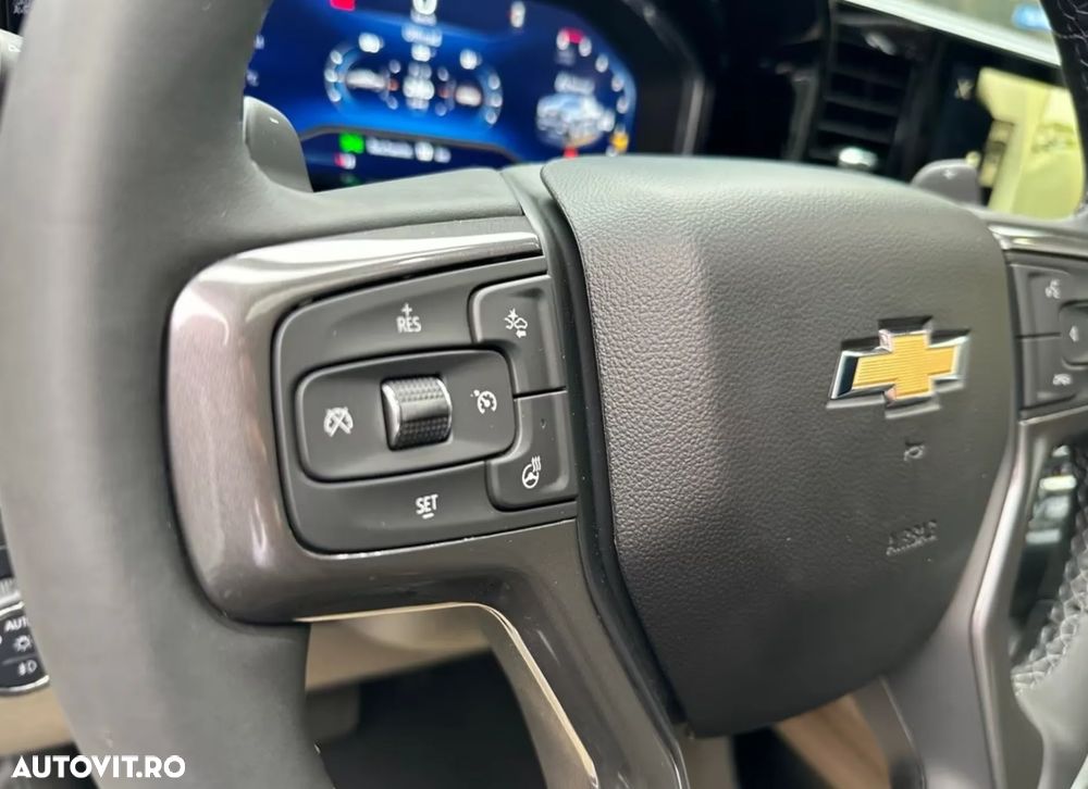 Chevrolet Silverado - 29