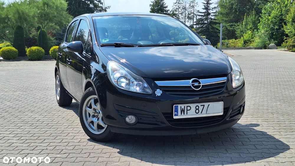 Opel Corsa 1.4 16V Cosmo - 8