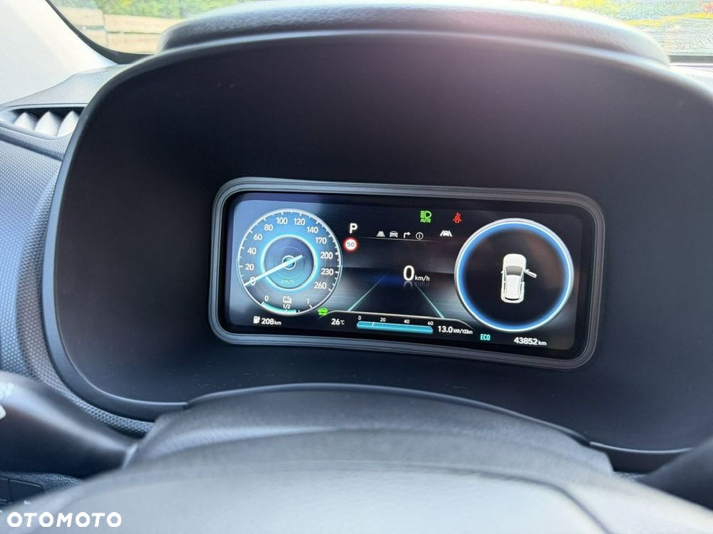 Hyundai Kona 49kWh Executive Plus - 21