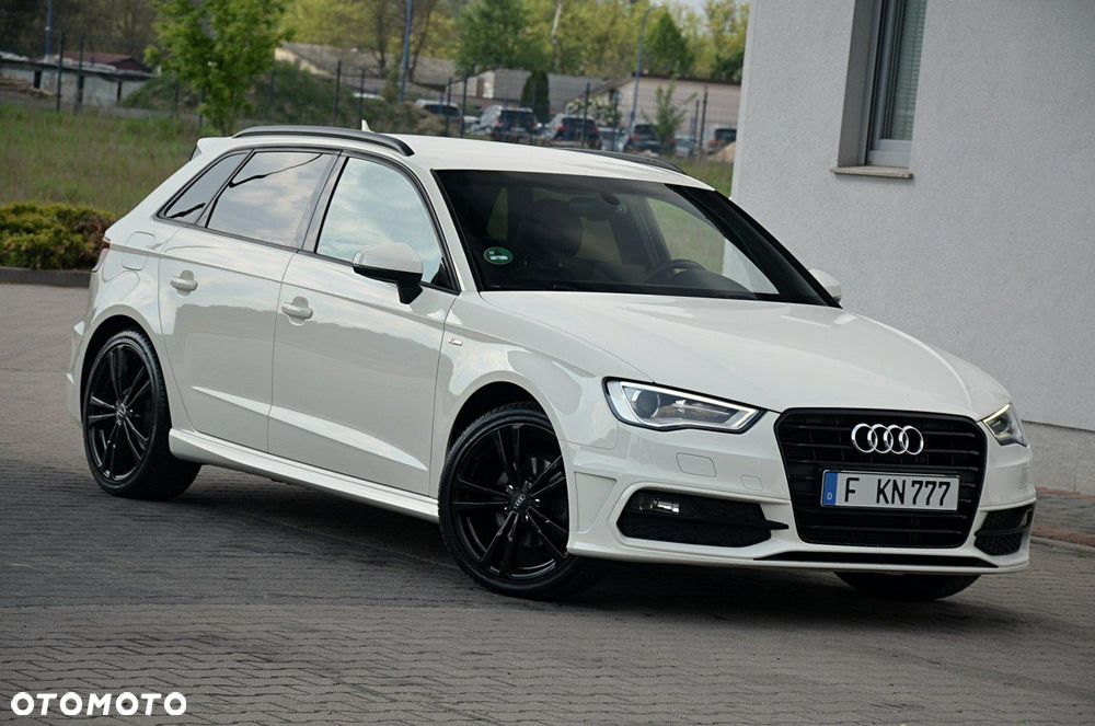 Audi A3 Sportback - 1