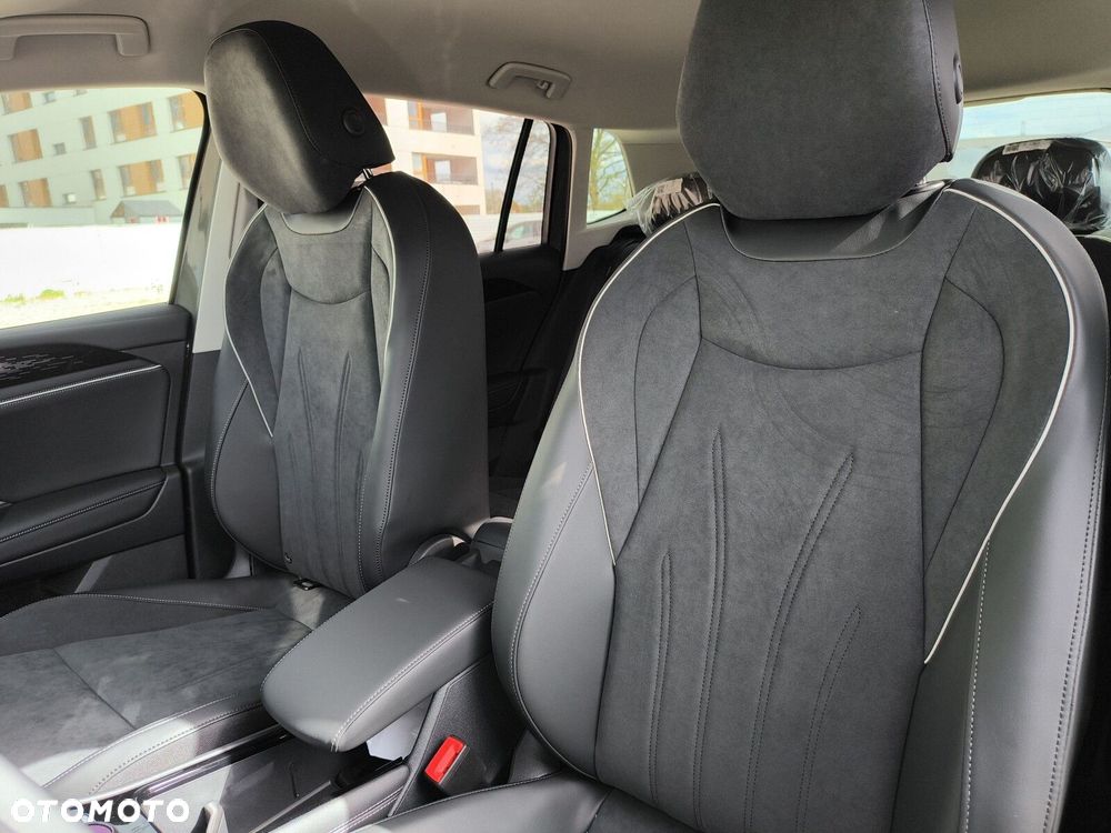 Volkswagen Tiguan 2.0 TSI 4Mot Elegance DSG - 11