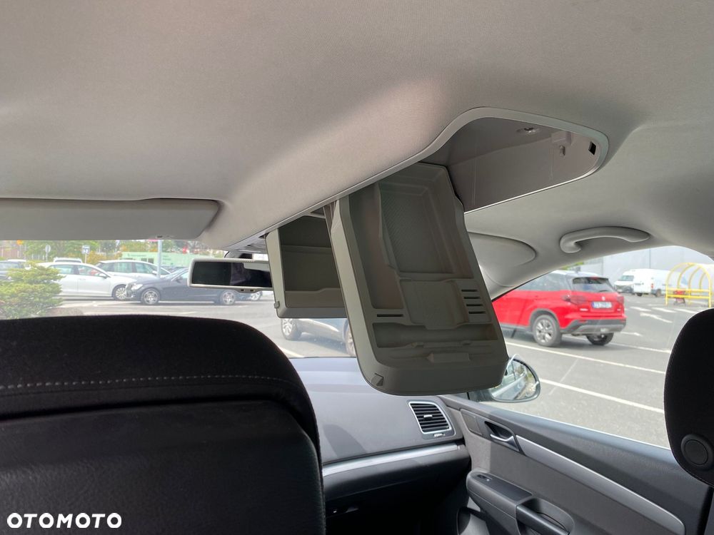 Volkswagen Sharan 1.4 TSI BMT Comfortline DSG - 8
