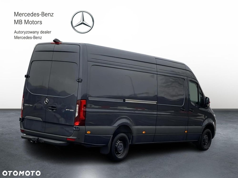 Mercedes-Benz Sprinter - 5