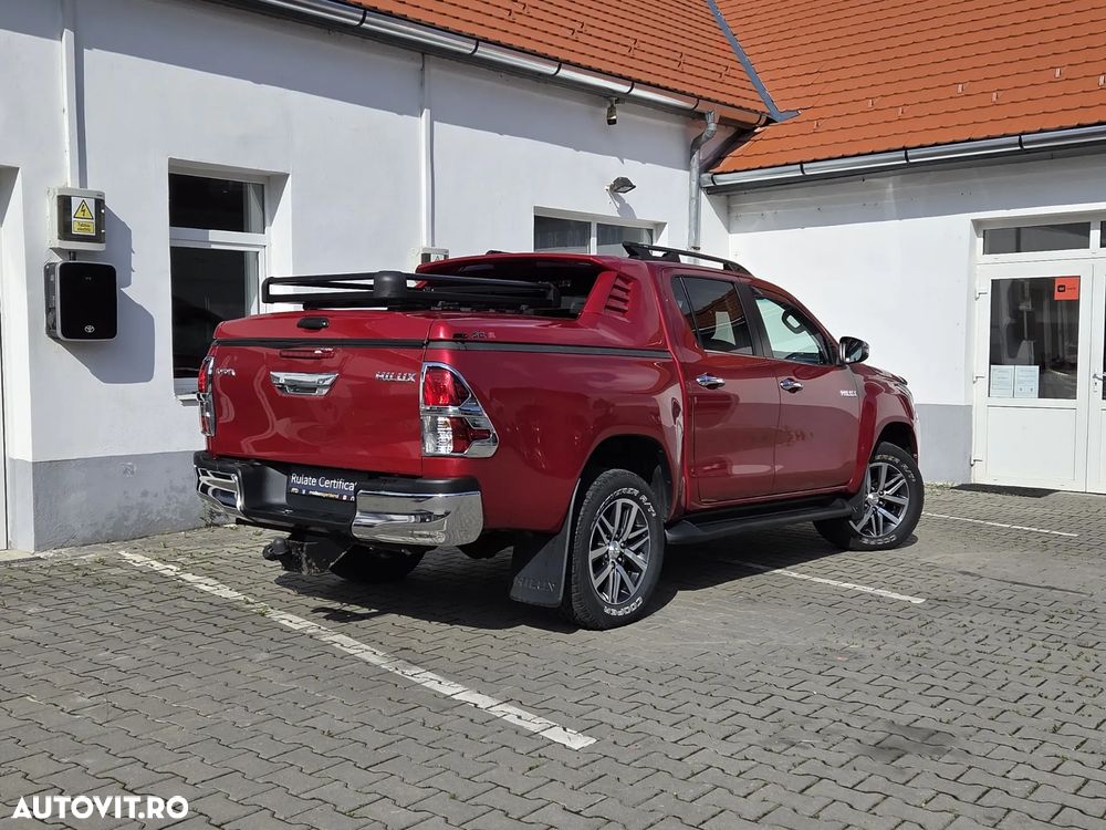 Toyota Hilux 4x4 Double Cab A/T Invincible - 3