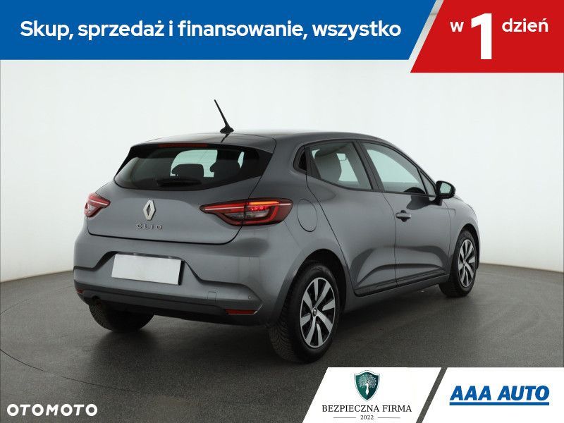 Renault Clio - 7