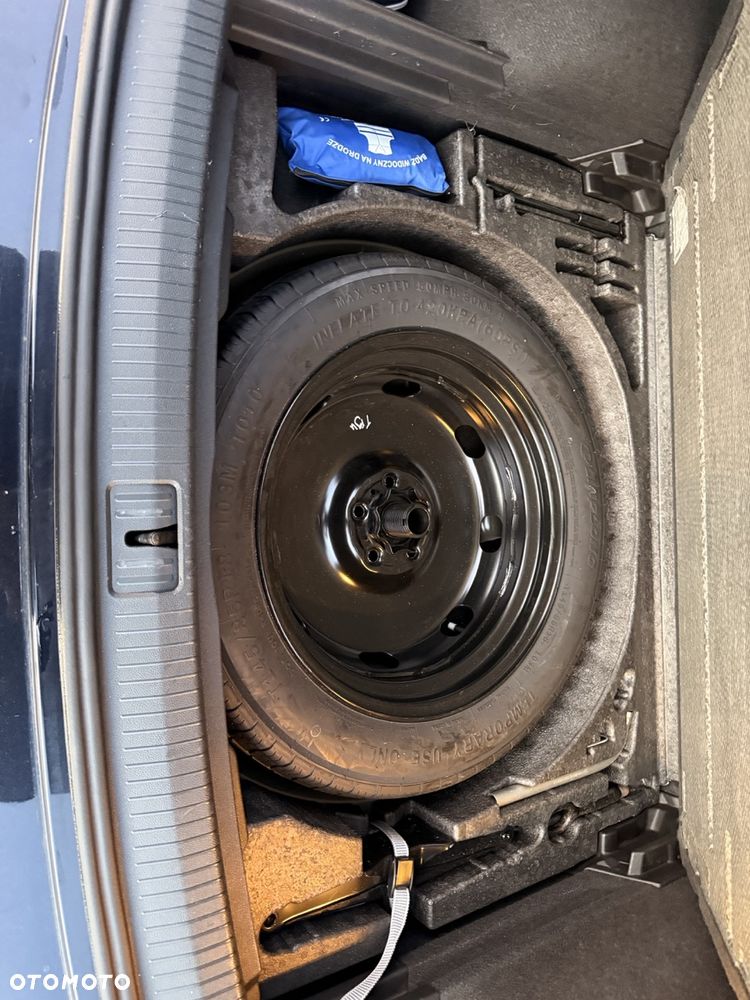 Volkswagen Tiguan - 18