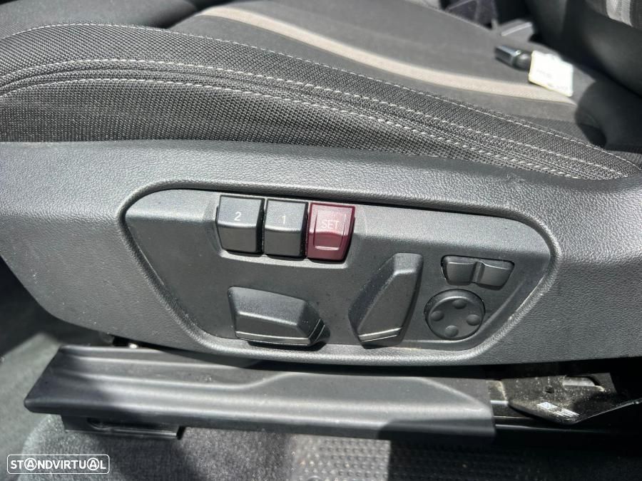 BMW X1 16 d sDrive Auto Advantage - 4