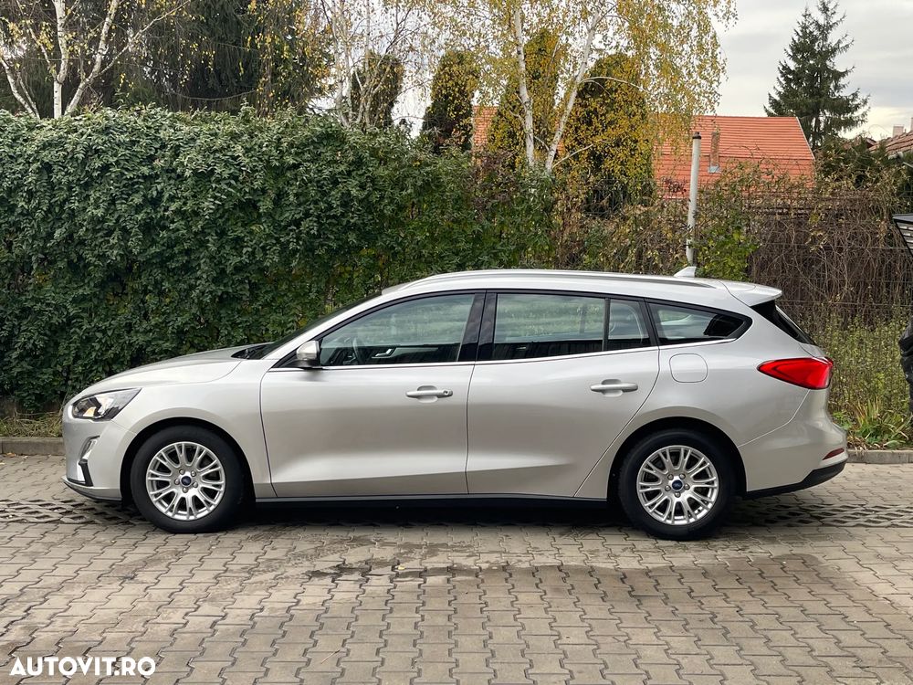 Ford Focus 1.5 EcoBlue Connected - 32