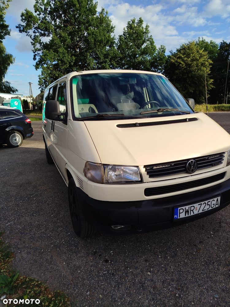 Volkswagen Caravelle - 3
