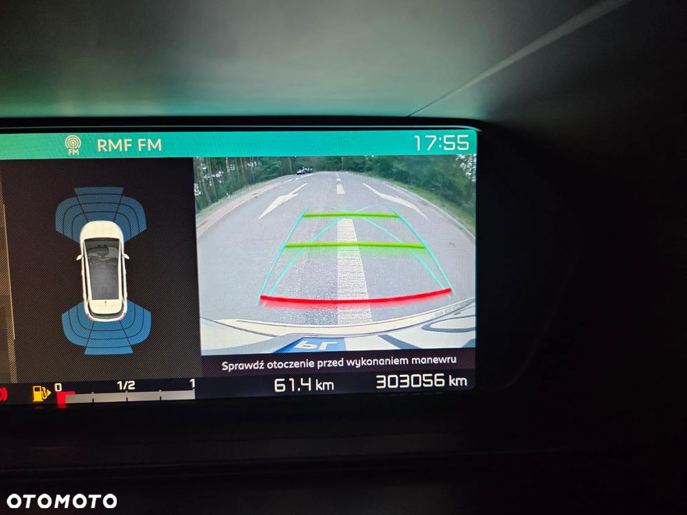Citroën C4 Picasso BlueHDi 120 EAT6 Exclusive - 23