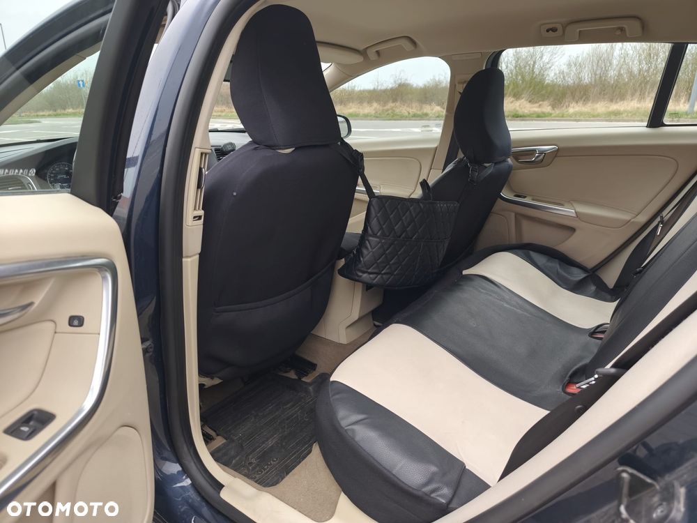 Volvo V60 D2 - 16