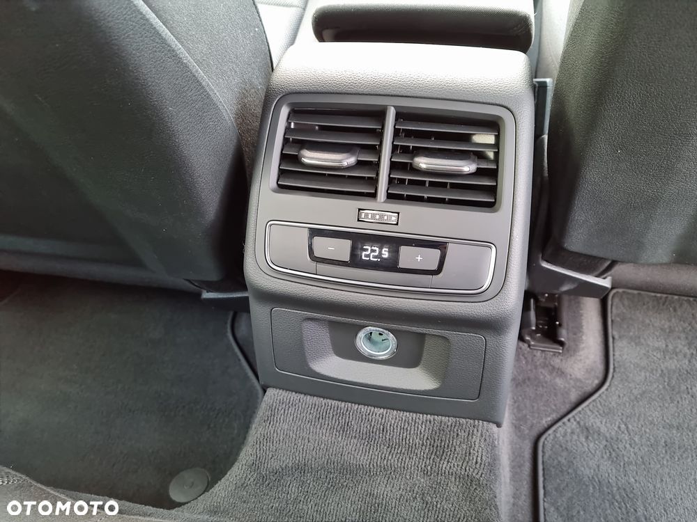 Audi A4 ver-avant-2-0-tdi-s-tronic - 38