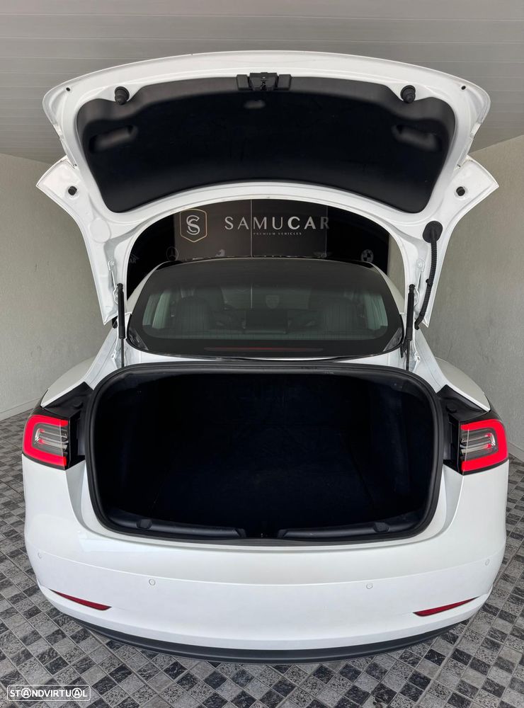 Tesla Model 3 - 16