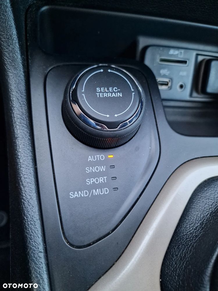 Jeep Cherokee 3.2 V6 Pentastar Active Drive I Automatik Limited - 18
