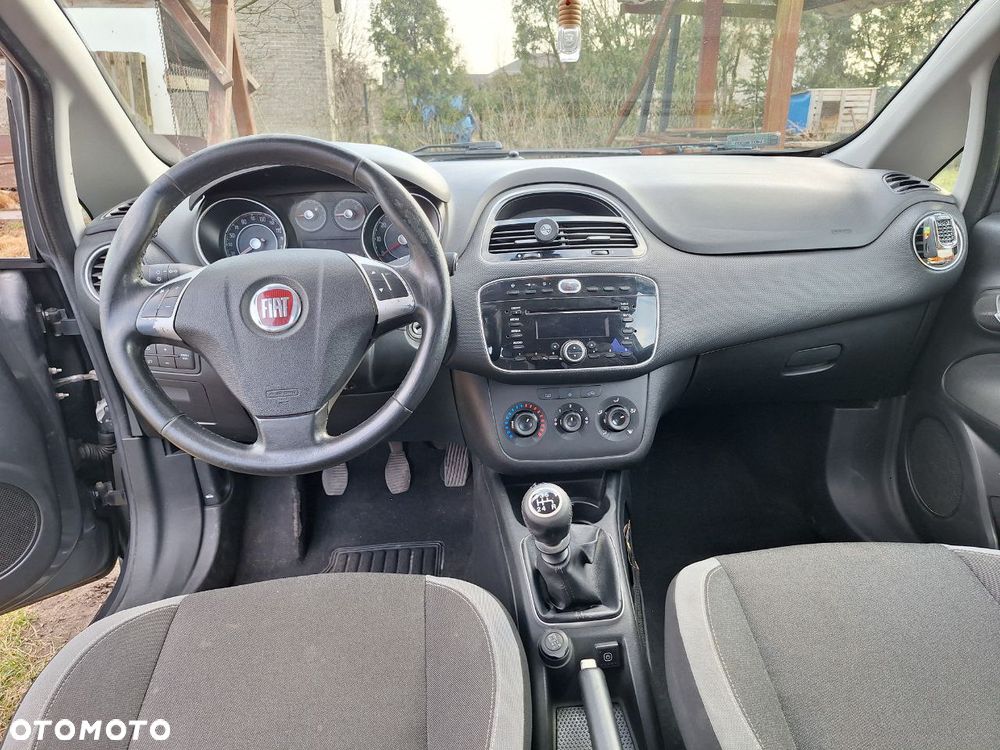 Fiat Punto 1.4 Easy Pakiet Easy Plus S&S - 19