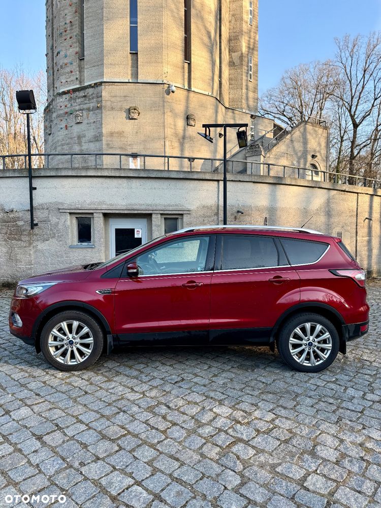 Ford Escape 2.0 EcoBoost AWD Titanium - 4