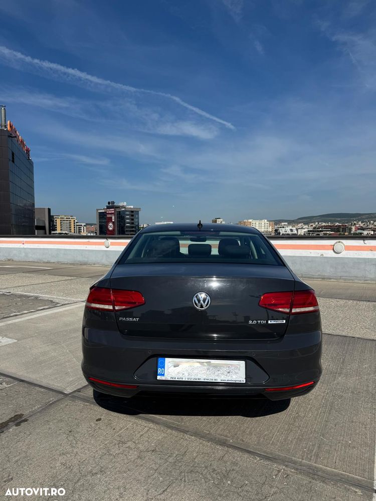 Volkswagen Passat 2.0 TDI Comfortline - 5