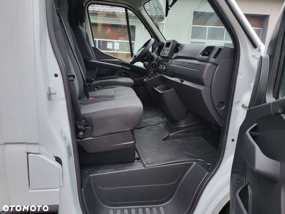 Renault Master kabina XL - 40