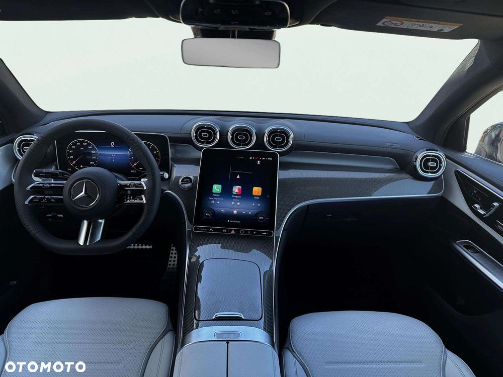 Mercedes-Benz GLC - 12