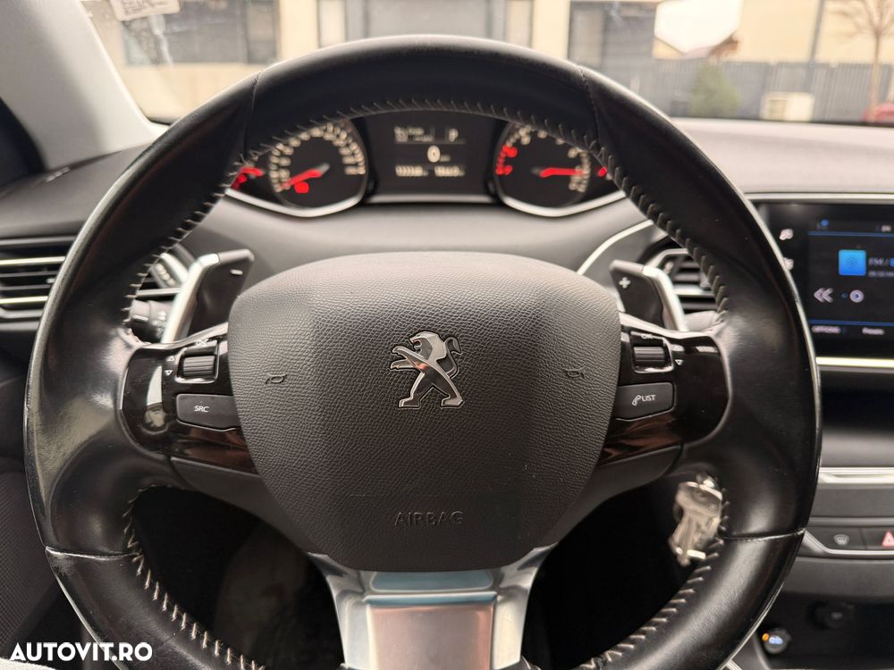 Peugeot 308 1.2 L PureTech Turbo Active Aut. - 8